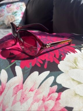 Women’s Gucci butterfly heart Sunglasses - Gradient Lenses